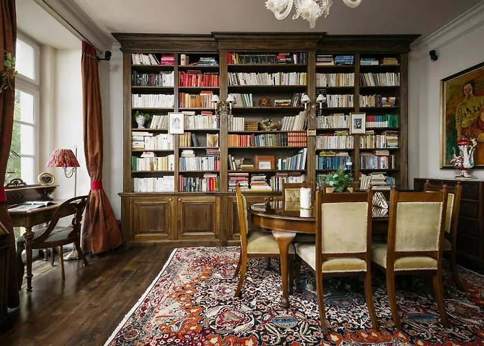 Luxury 27 - Private Wine Cellar