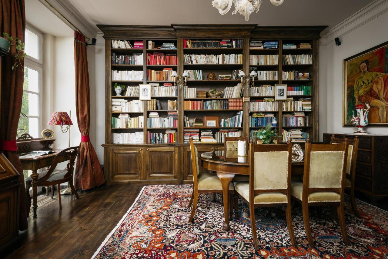 Luxury 27 - Private Wine Cellar *